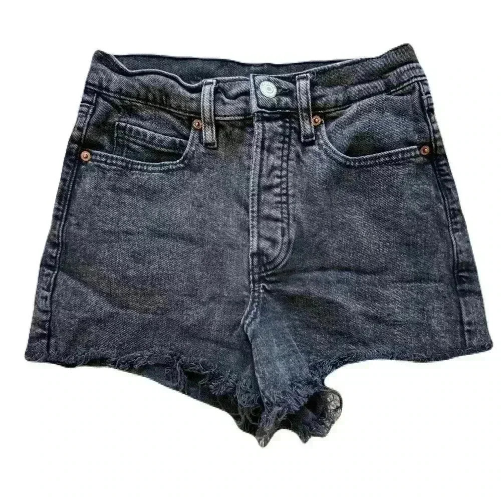 Women's Old Navy Black Distressed Jean Shorts Casual Beach Vacation Wear Size 0